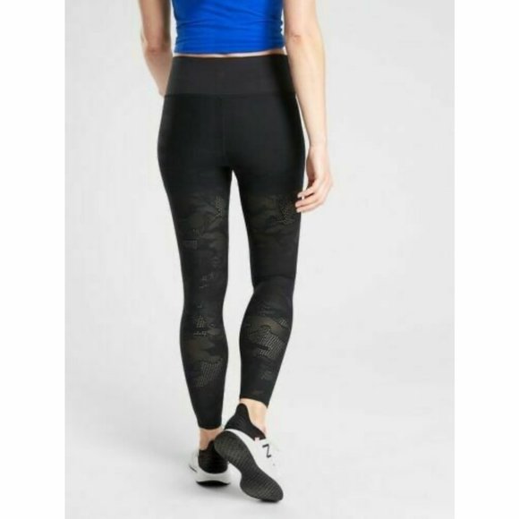 Athleta High-Rise Perforated Phenom Camo 7/8 Tight - Picture 3 of 10